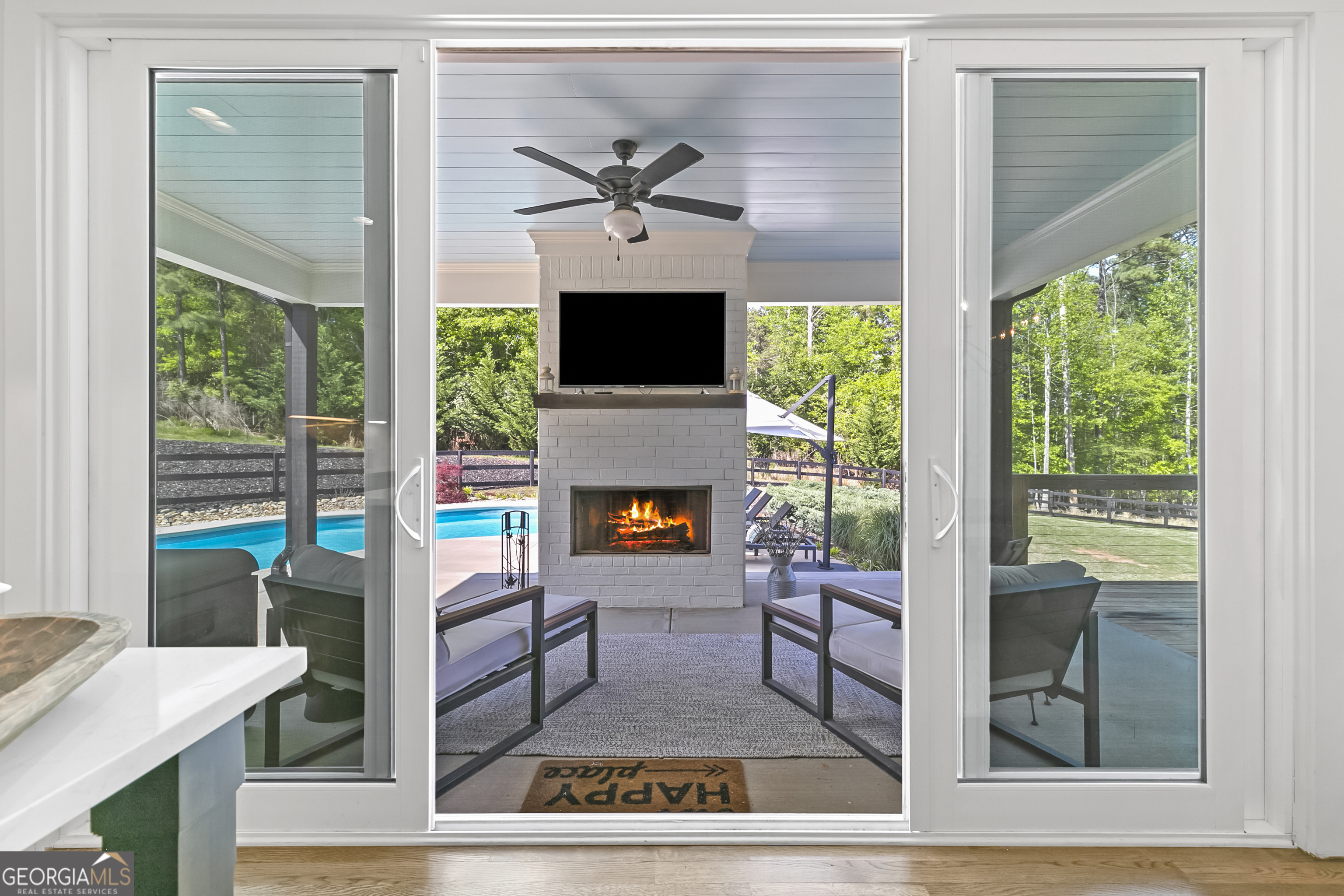 6560 Crestwood Peninsula