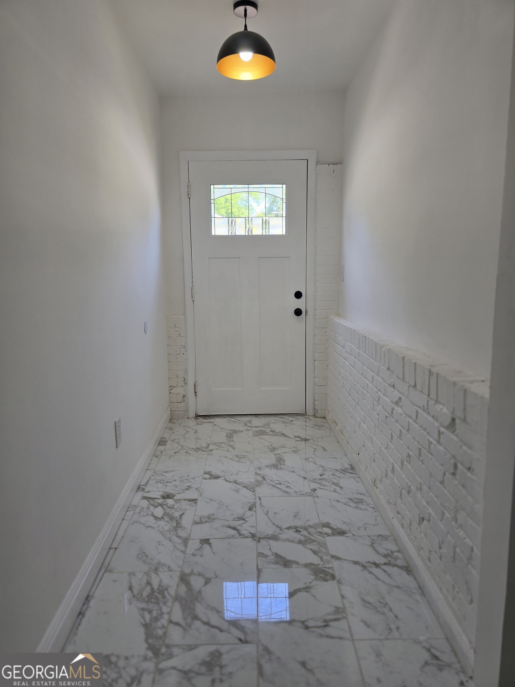 191 Forest AVE