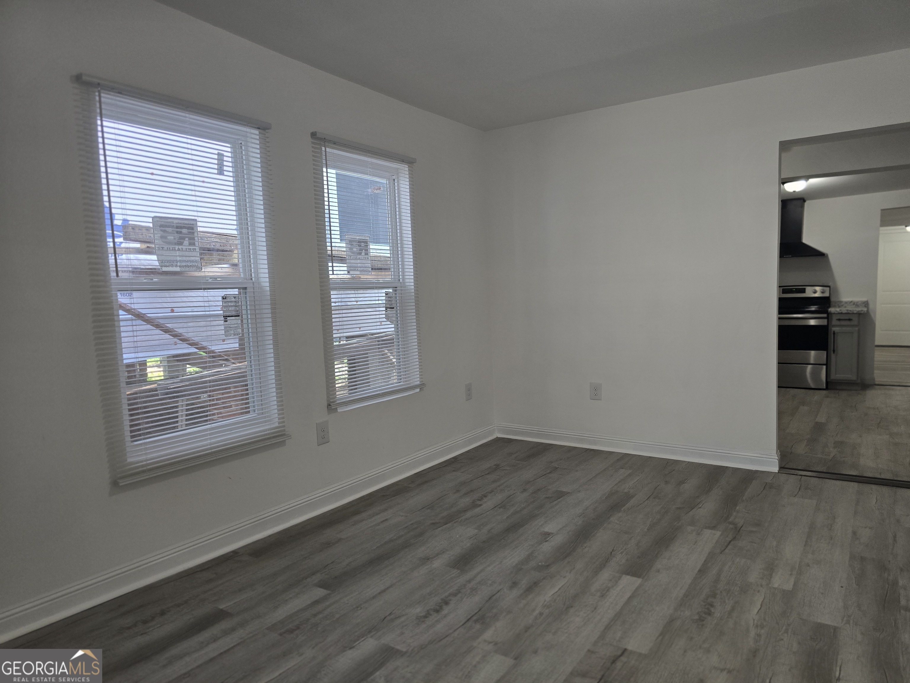 191 Forest AVE