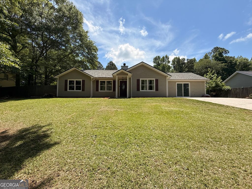 Photo of 70 Gales Way, Newnan, GA 30263 (MLS # 10767921)