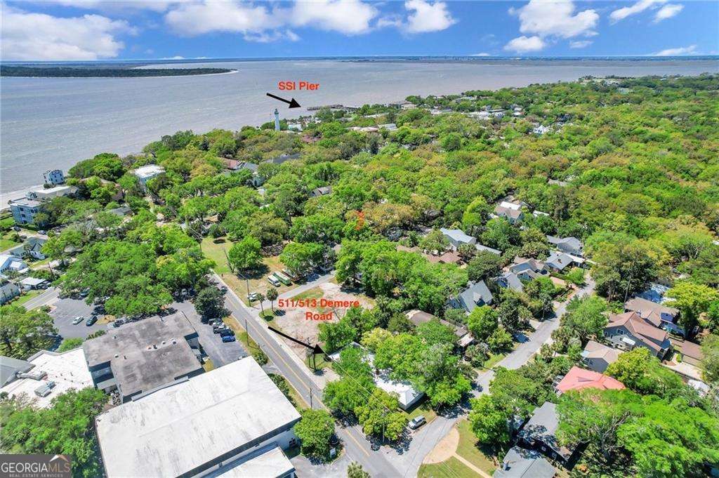 511/513 Demere RD