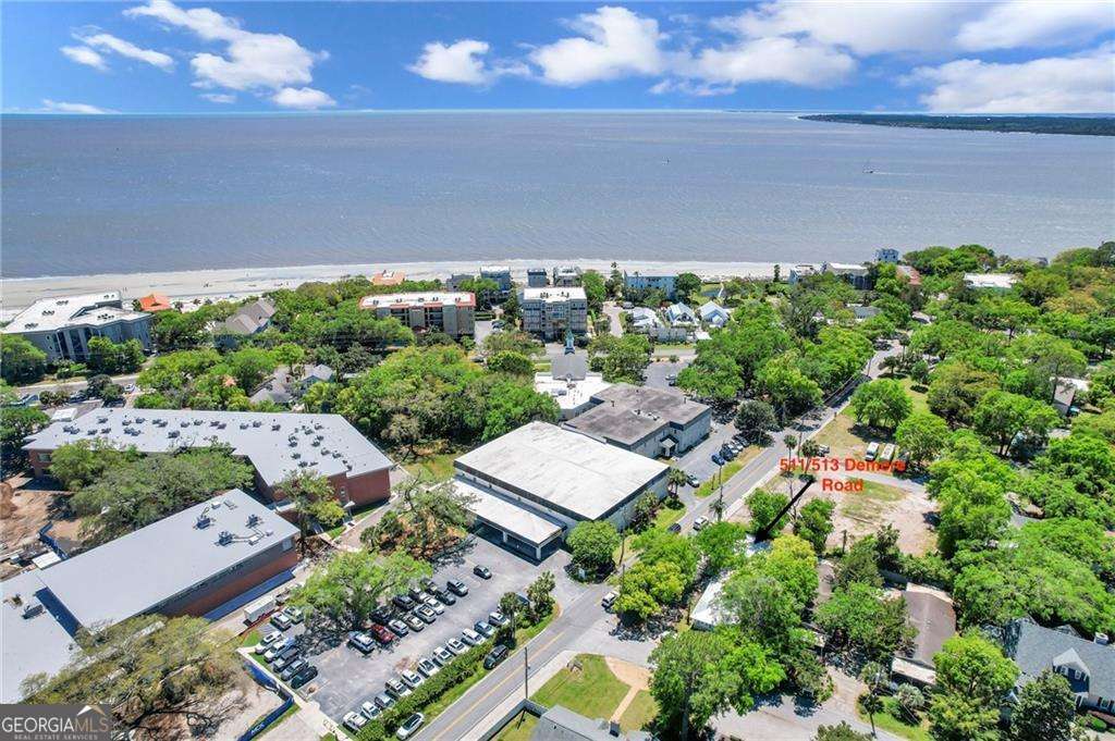 511/513 Demere RD