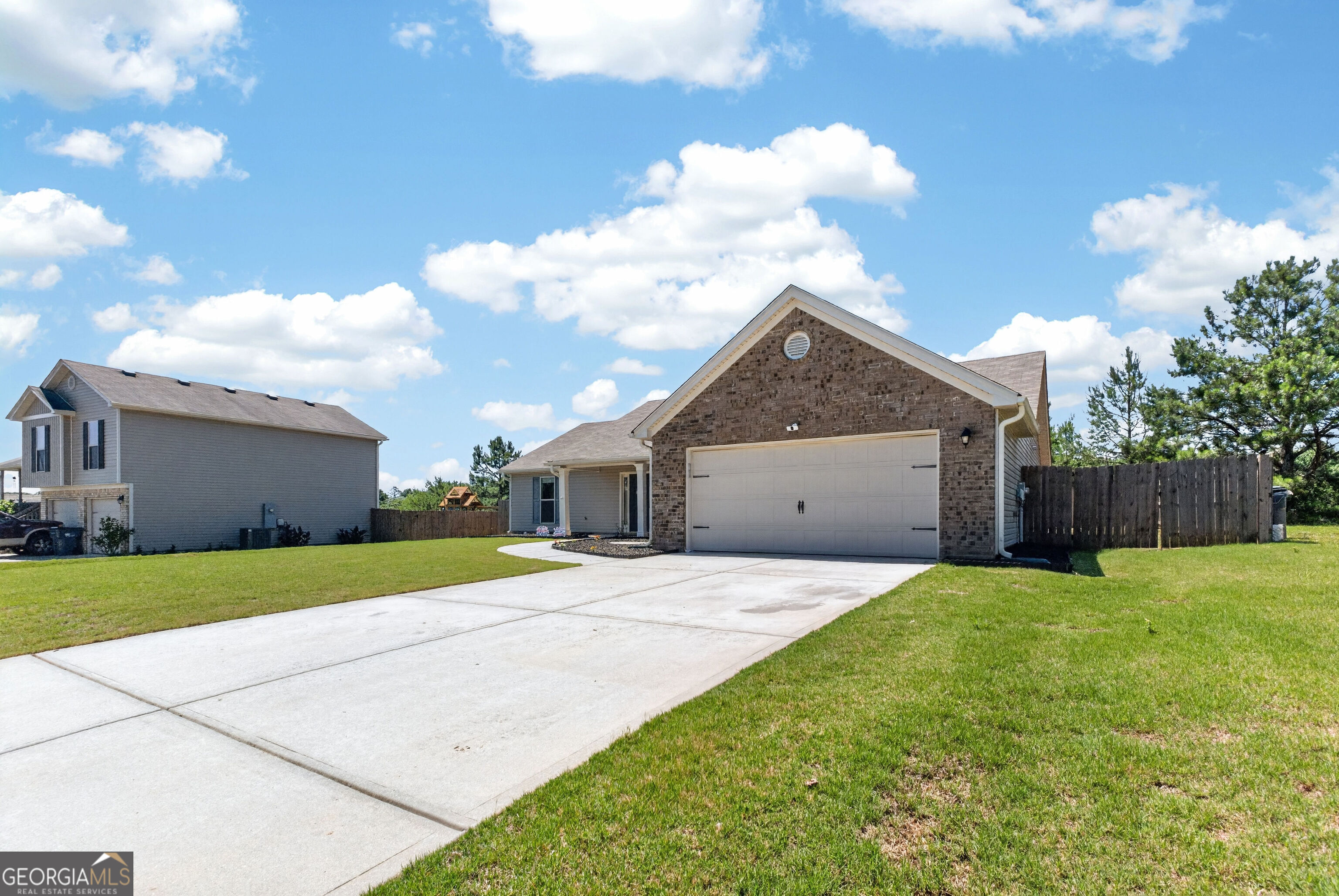 138 Brookside DR