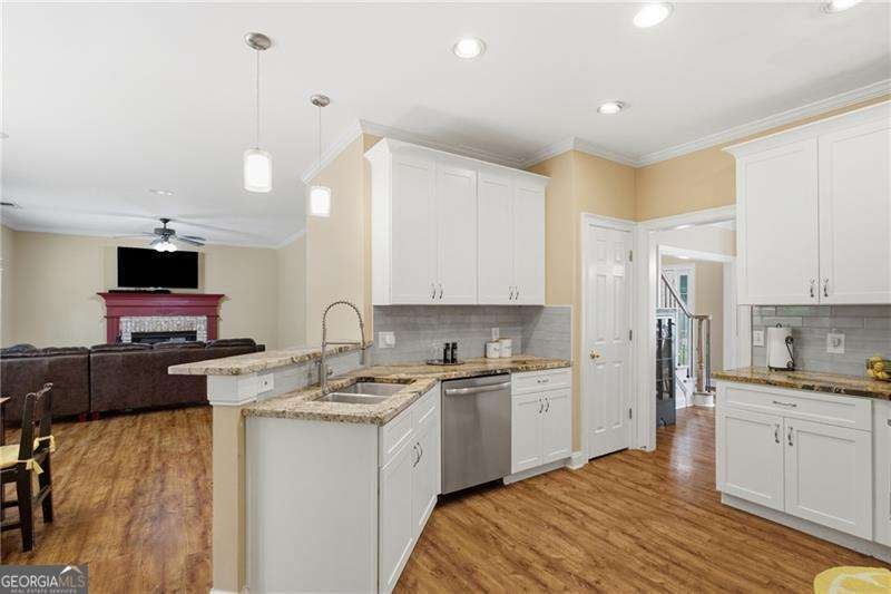 2314 Kennesaw Oaks TRL NW