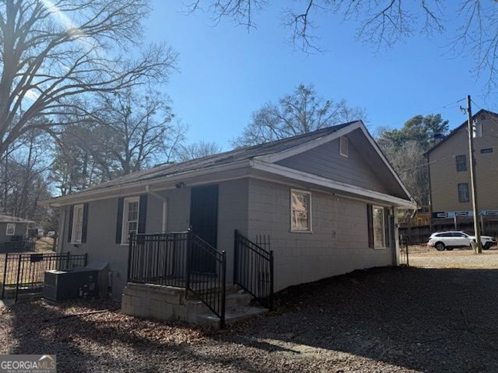 Photo of 5715 Harding Drive, Mableton, GA 30126 (MLS # 10673069)