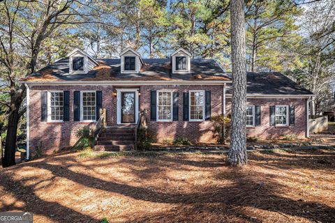 Photo of 4521 S Roberts Drive, Sugar Hill, GA 30518 (MLS # 10658488)