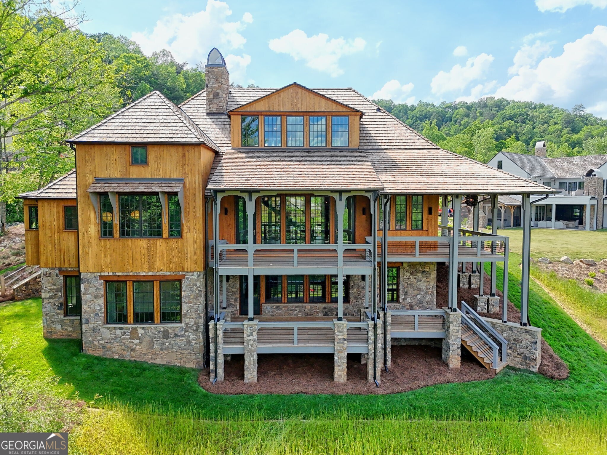 140 Cove View LN