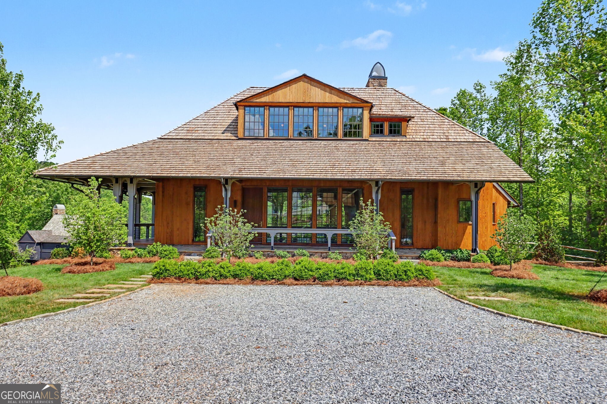 140 Cove View LN