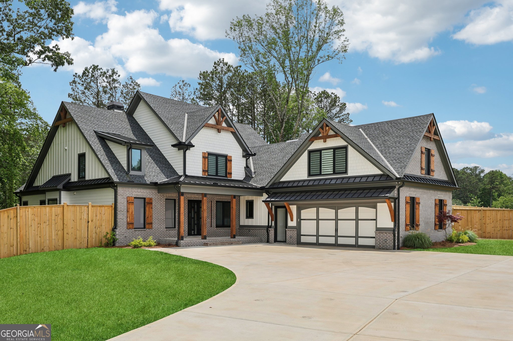 1110 Flowers DR