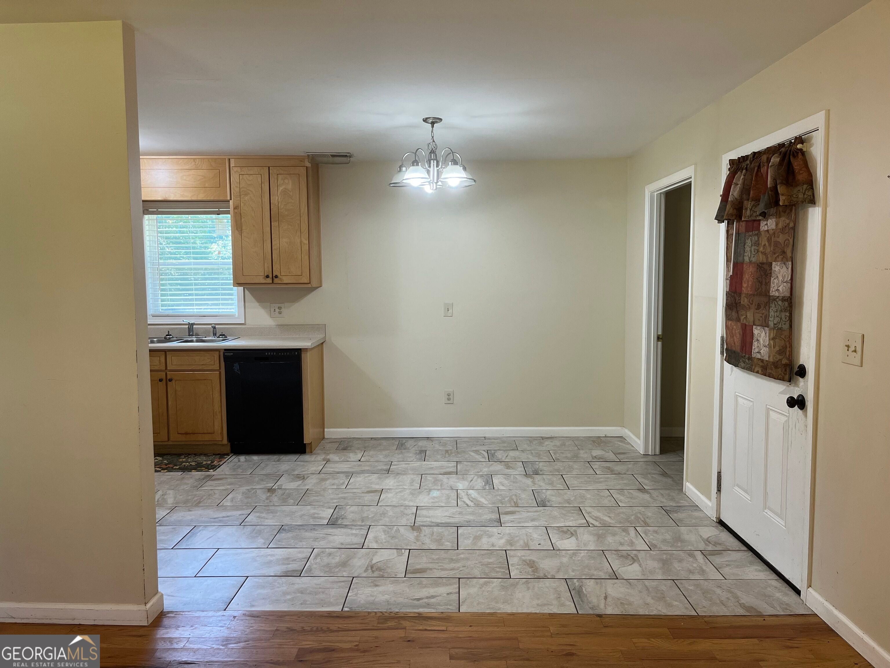 481 Old Corinth RD