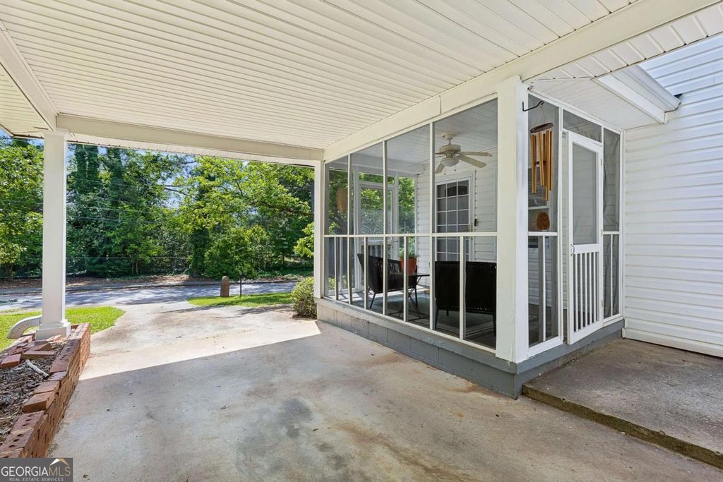 Photo of 1395 Dorothy Drive, Decatur, GA 30030 (MLS # 10763180)