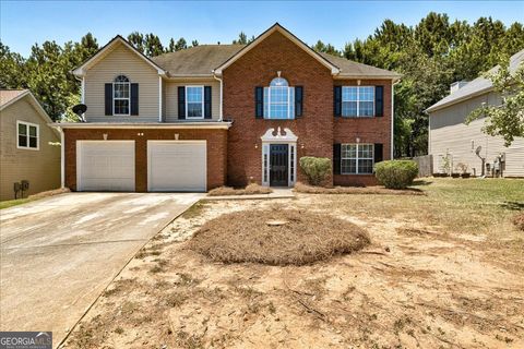 Single Family Residence in Lithonia GA 5778 Belmont Ridge Circle.jpg