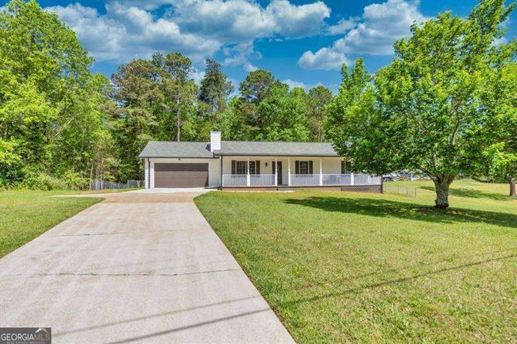 Photo of 3200 Lee Drive, Buford, GA 30518 (MLS # 10754273)