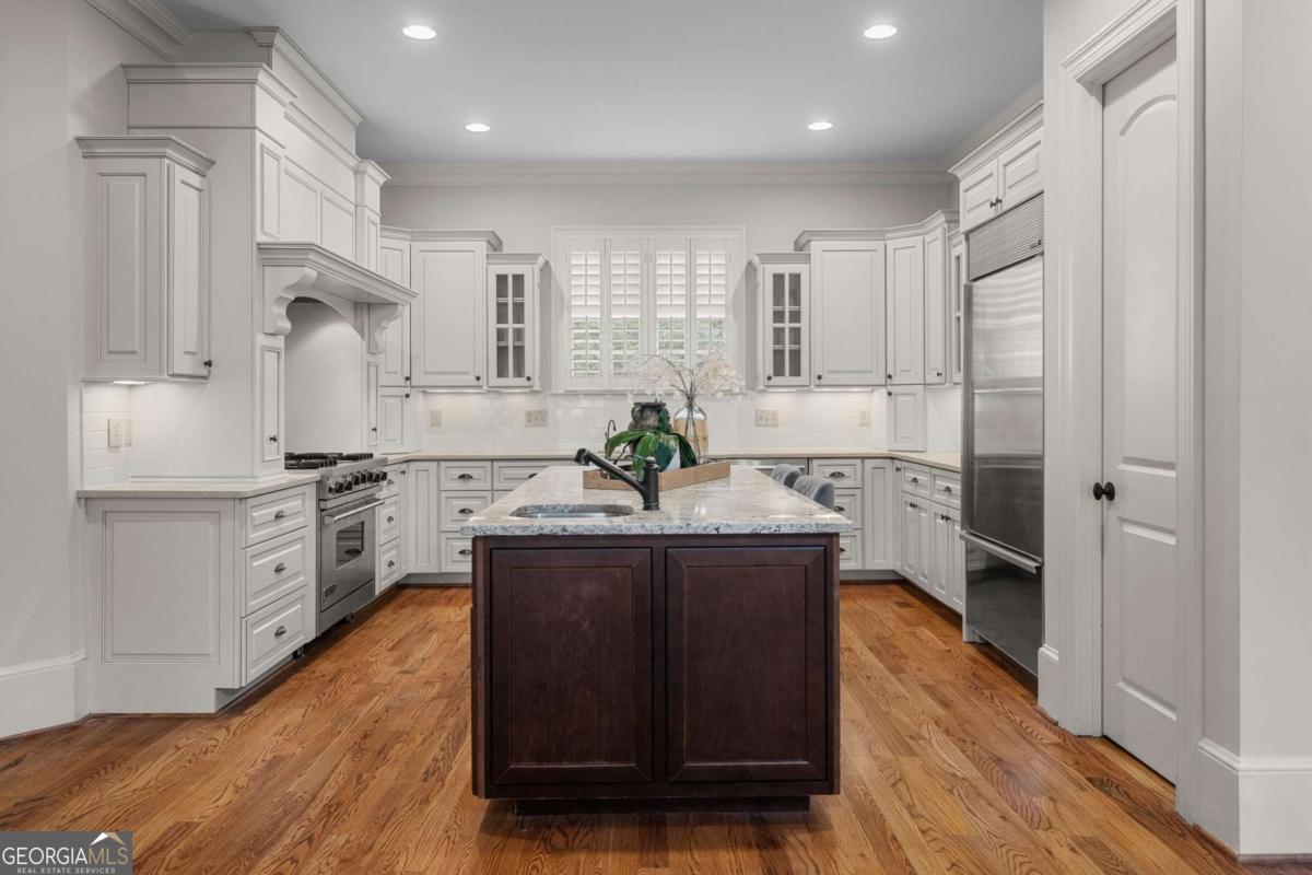 1950 Bennetts Point DR