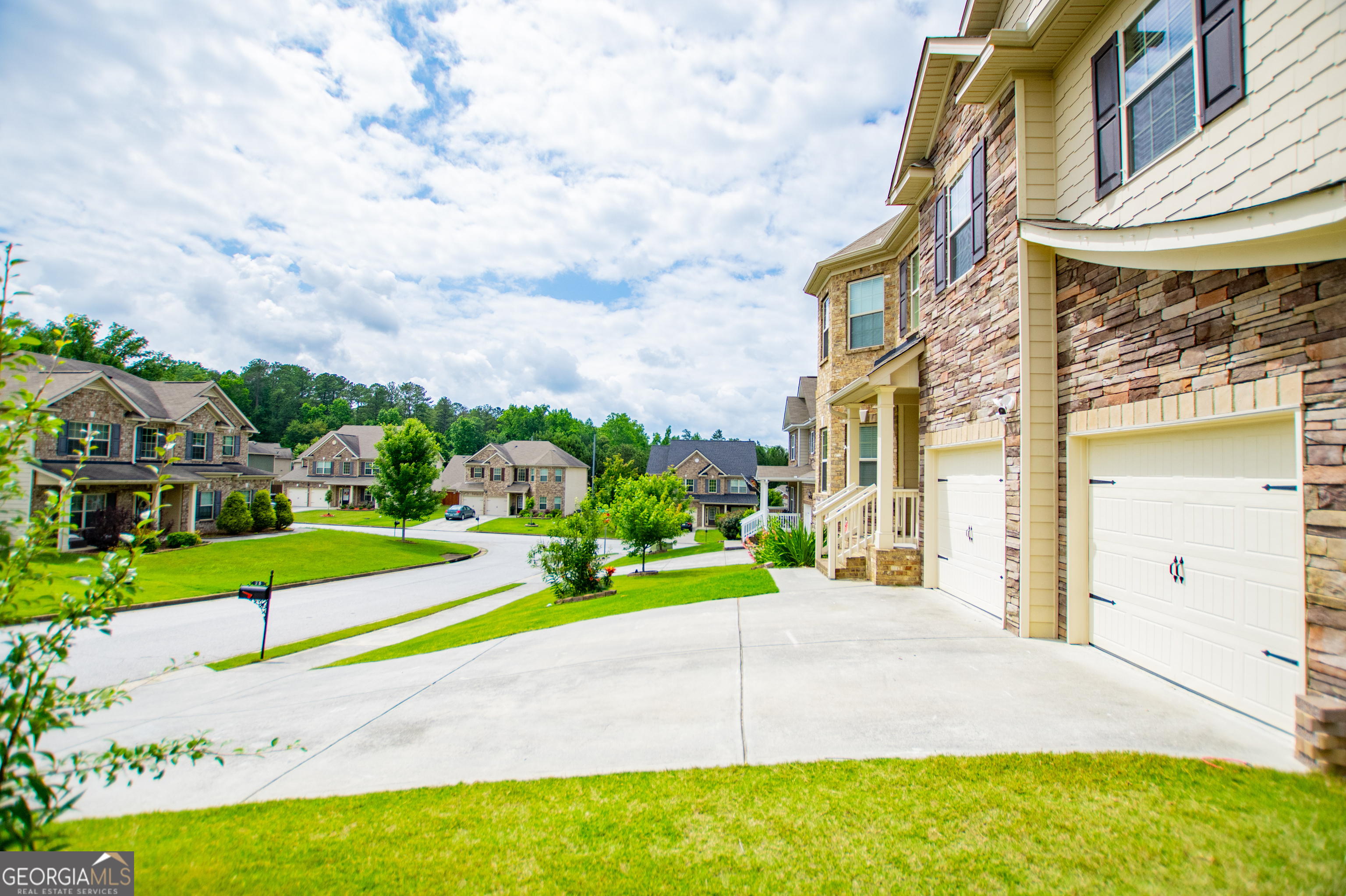 Silver Oaks - Residential