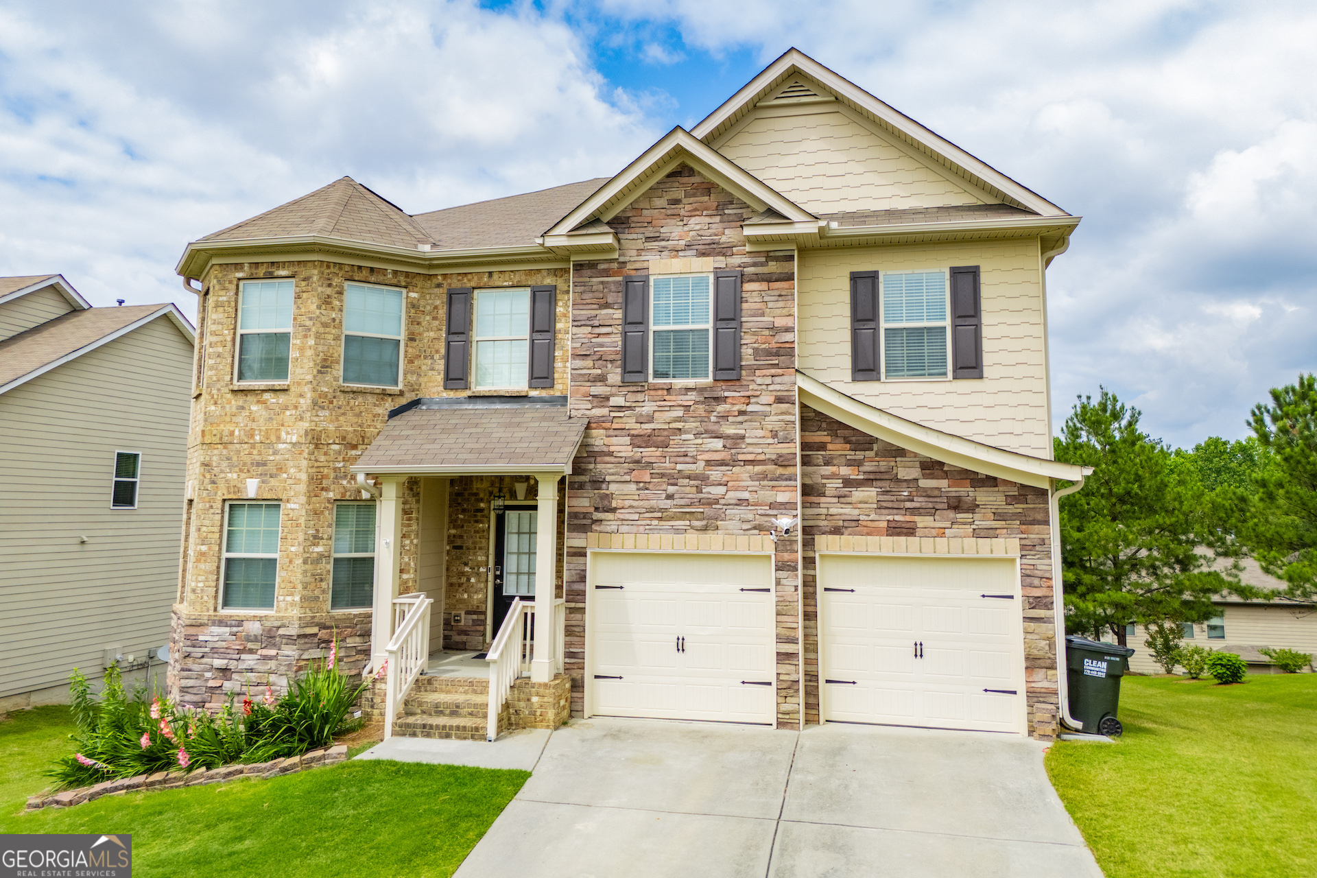 Silver Oaks - Residential