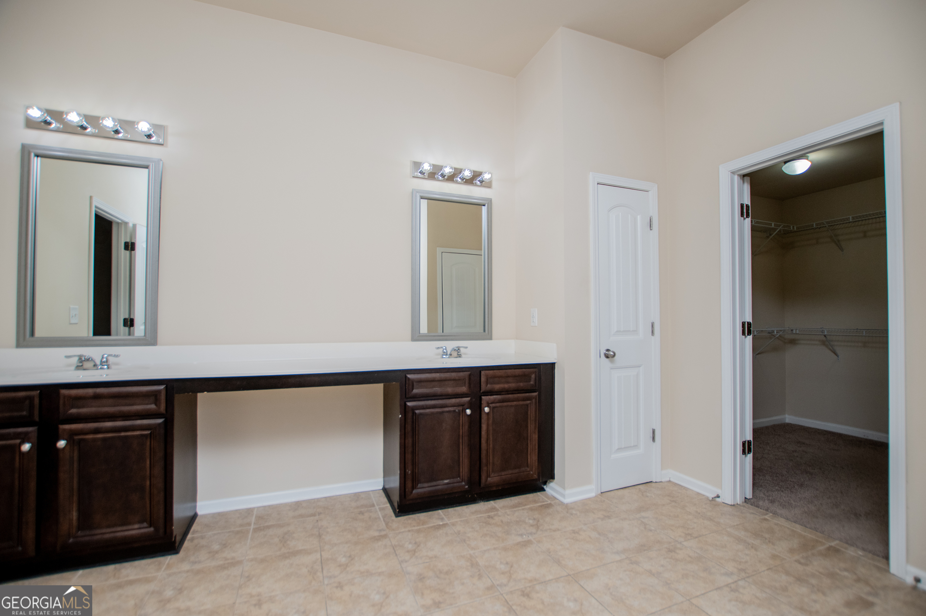 Silver Oaks - Residential