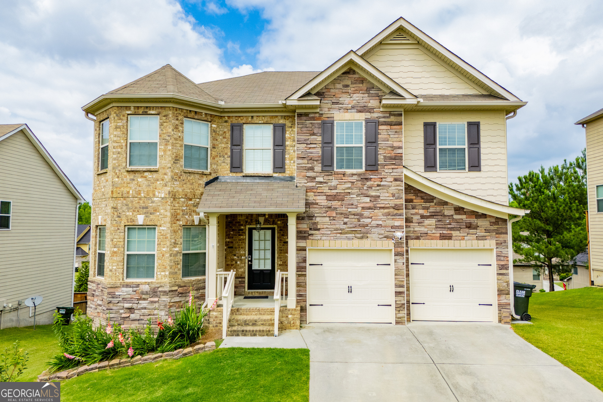 Silver Oaks - Residential