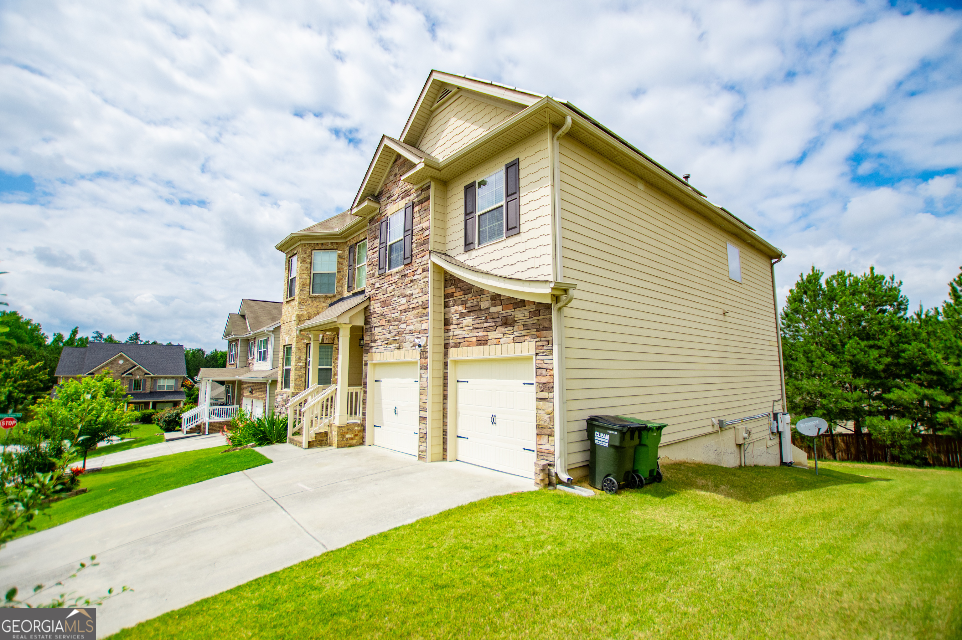 Silver Oaks - Residential