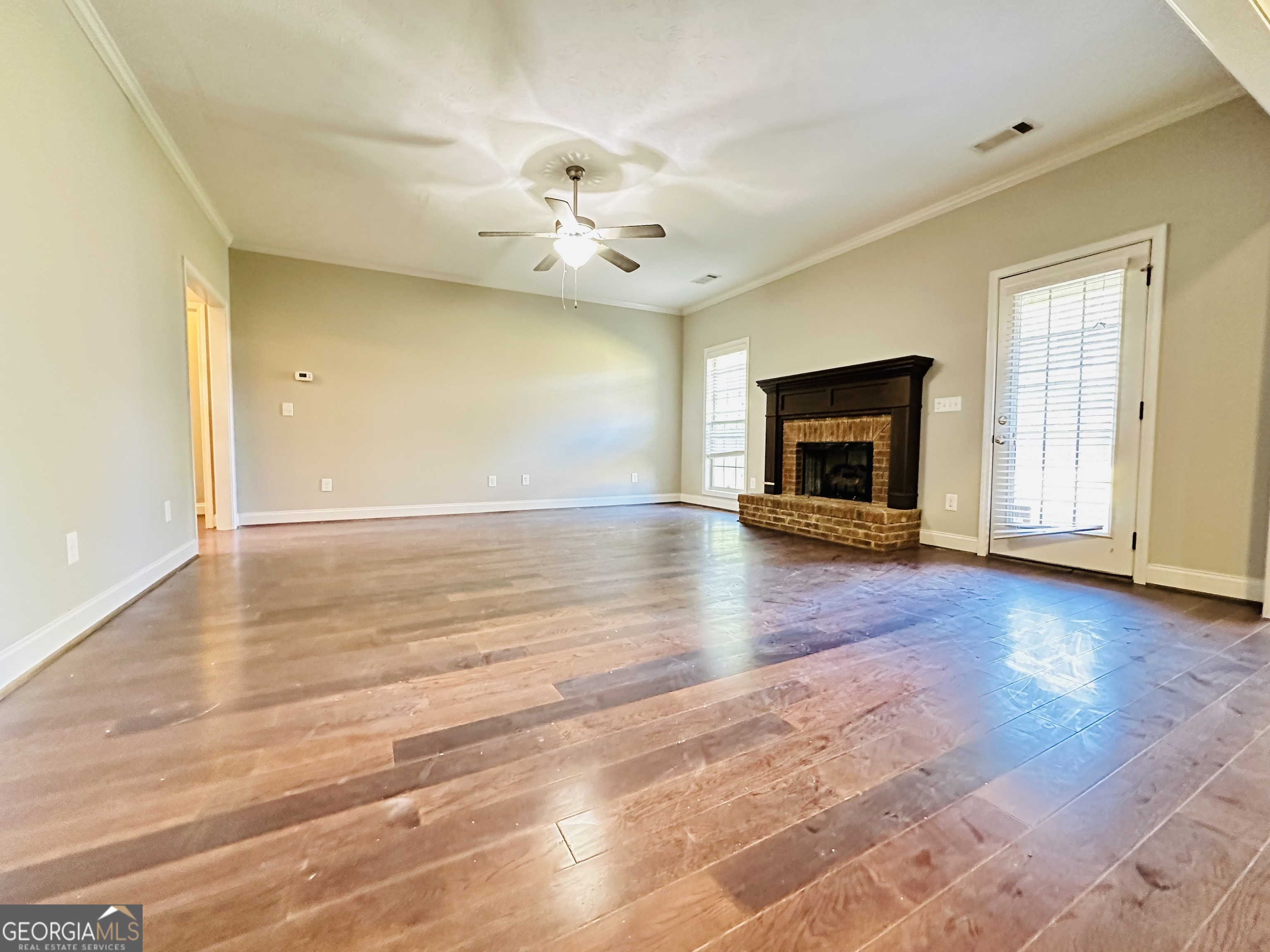1255 Woodville CT