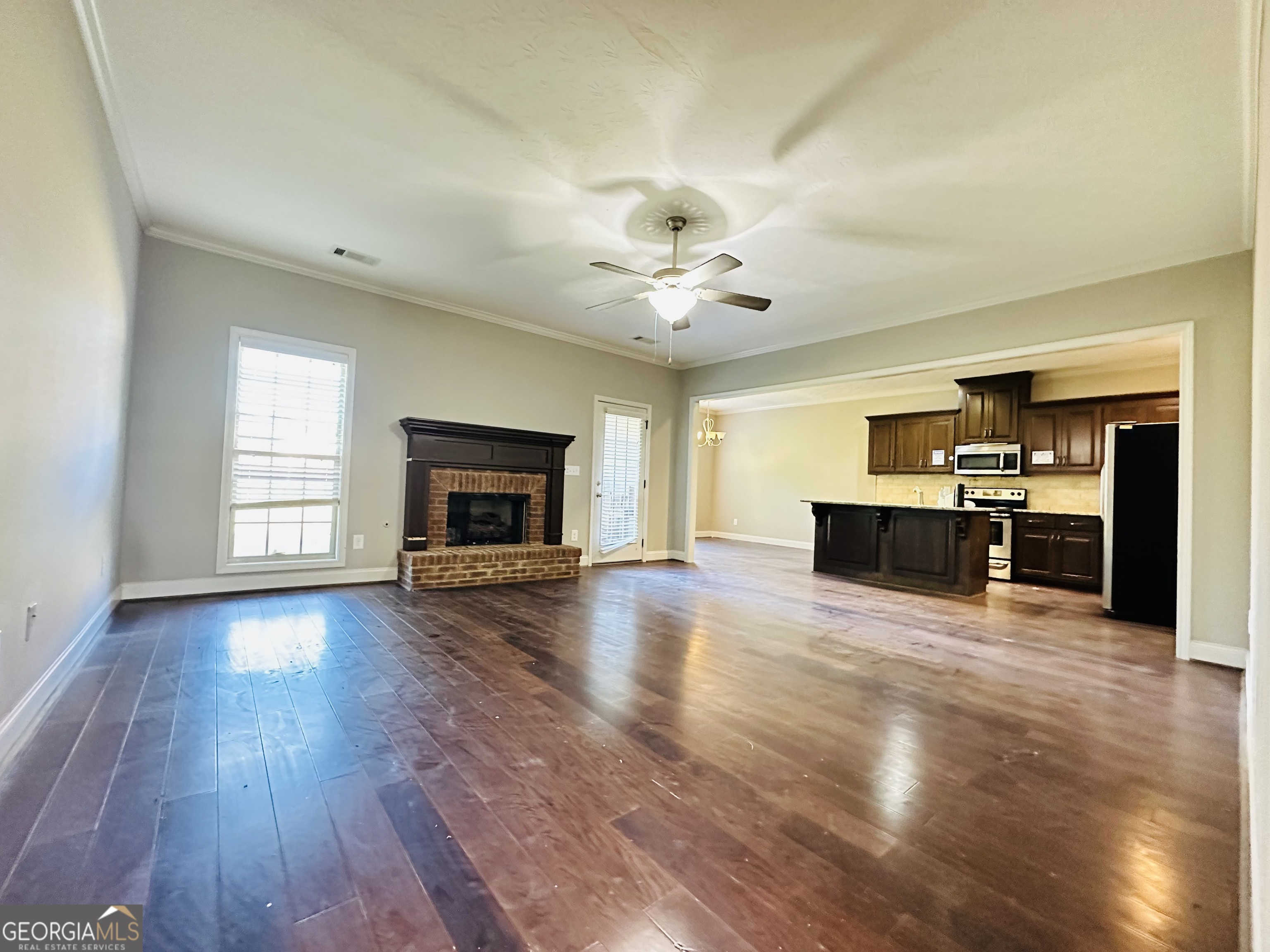 1255 Woodville CT
