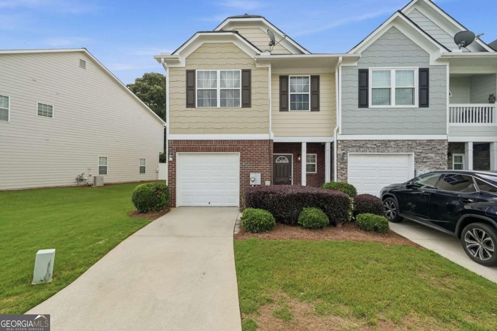 Photo of 2150 Burns View Lane, Lawrenceville, GA 30044 (MLS # 10785481)