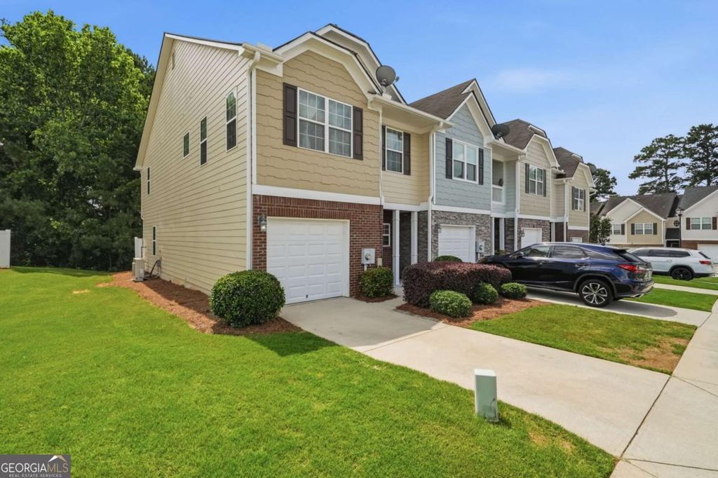 Photo of 2150 Burns View Lane, Lawrenceville, GA 30044 (MLS # 10785481)