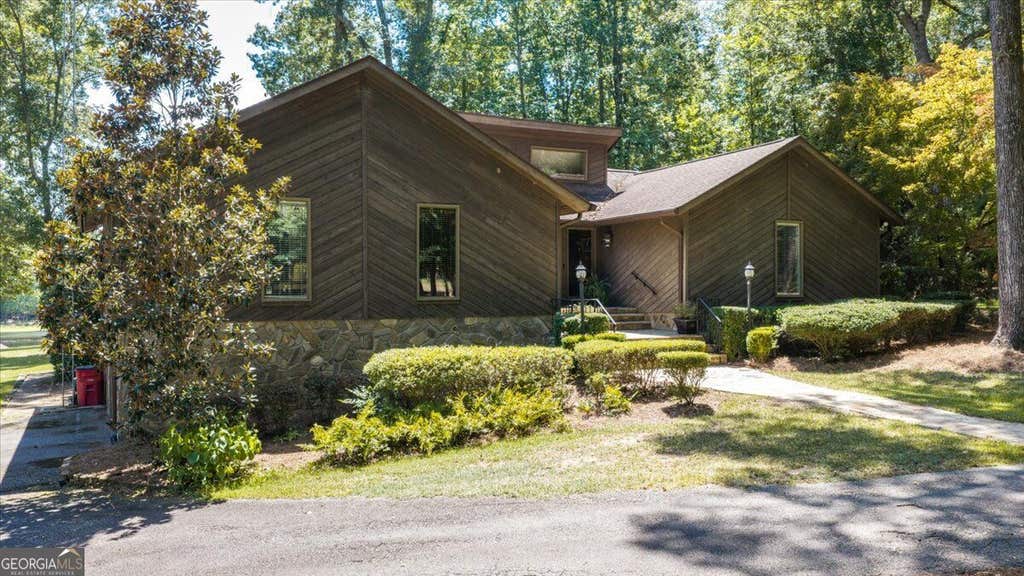 Photo of 7576 Lakewood Drive, Macon, GA 31220 (MLS # 10834463)