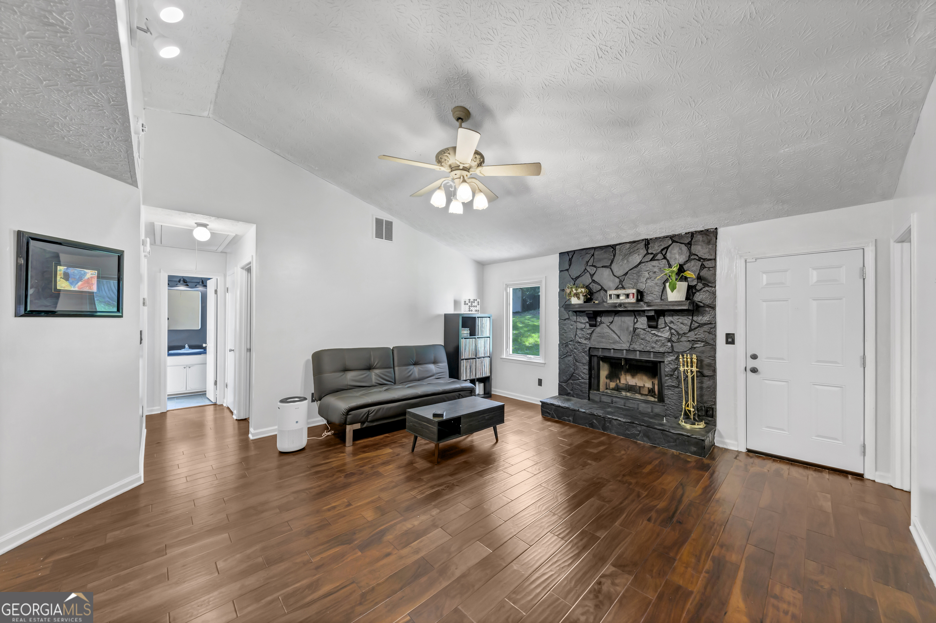 6725 River Glen DR