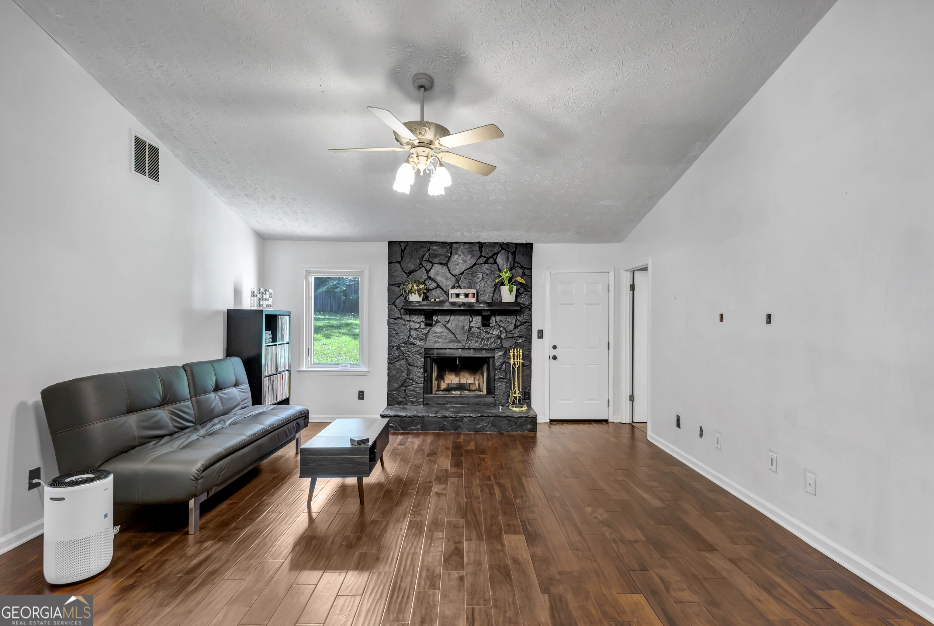 6725 River Glen DR