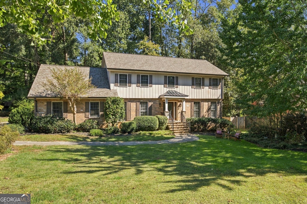 Photo of 4955 Mill Stream Court, Dunwoody, GA 30338 (MLS # 10873991)