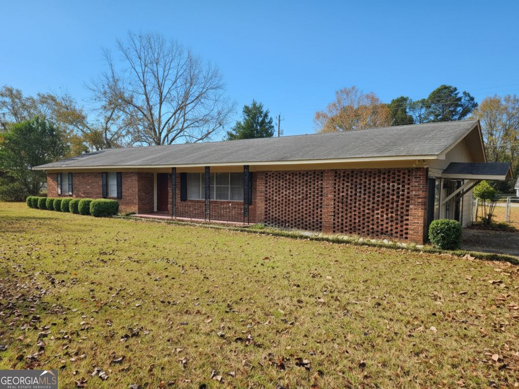 Photo of 106 Lincoln St, Statesboro, GA 30461 (MLS # 10652131)