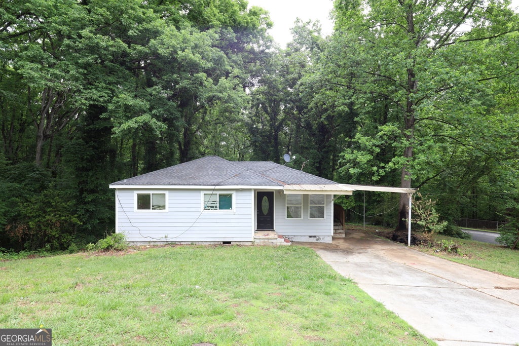 Photo of 6096 Blackhawk Trail SE, Mableton, GA 30126 (MLS # 10842986)