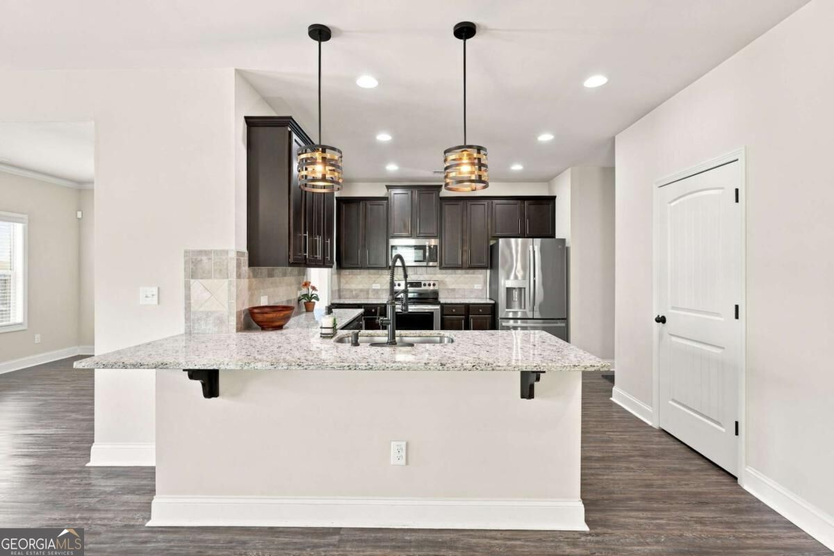 8011 orange grove court CT