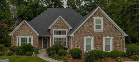 Photo of 1224 Oakwood Pl, Loganville, GA 30052 (MLS # 10656990)