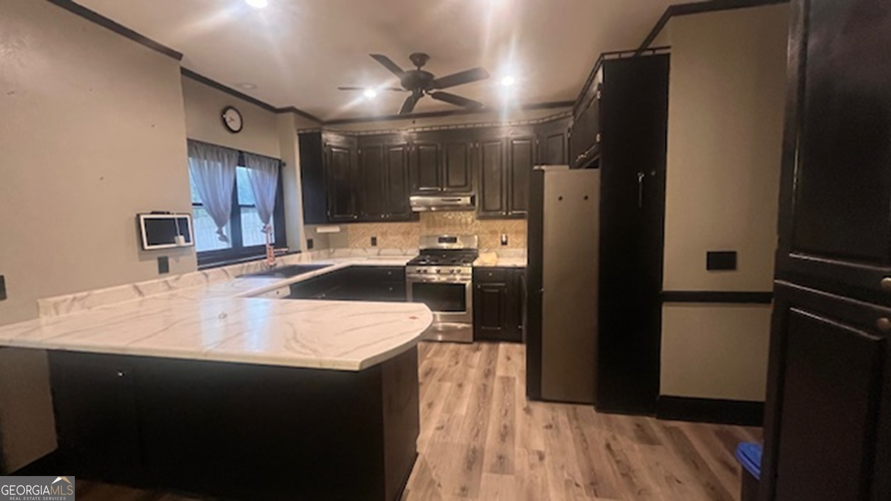 3175 Stinsonville RD