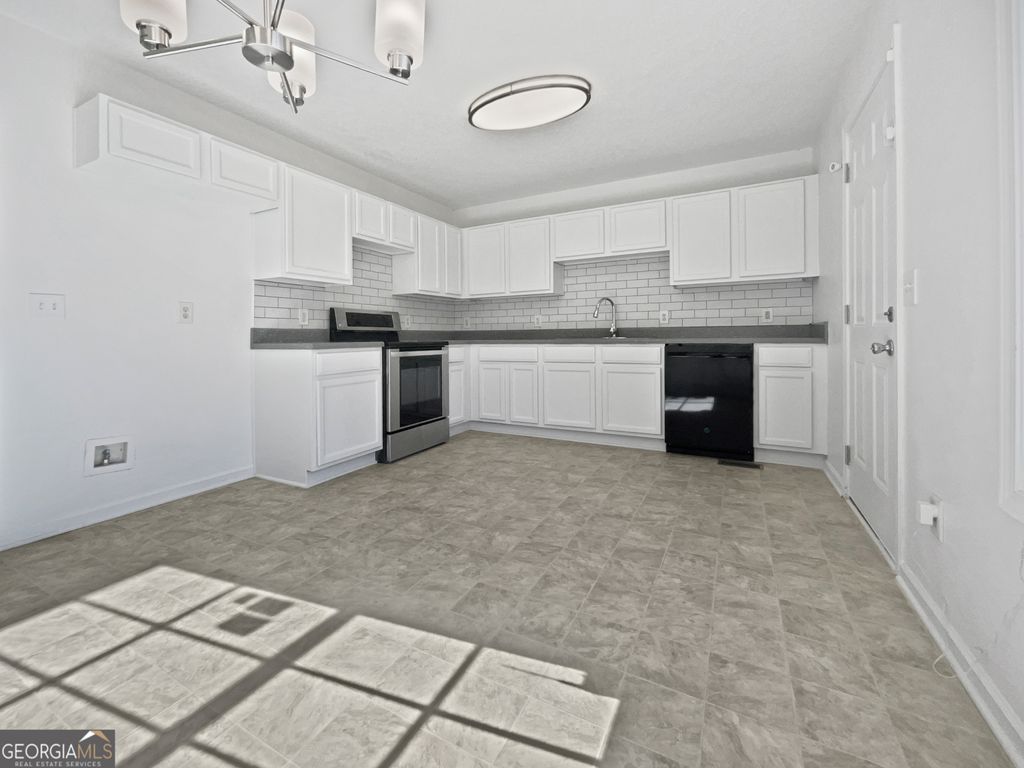 Photo of 61 Indian Springs Drive NE, Rydal, GA 30171 (MLS # 10678214)