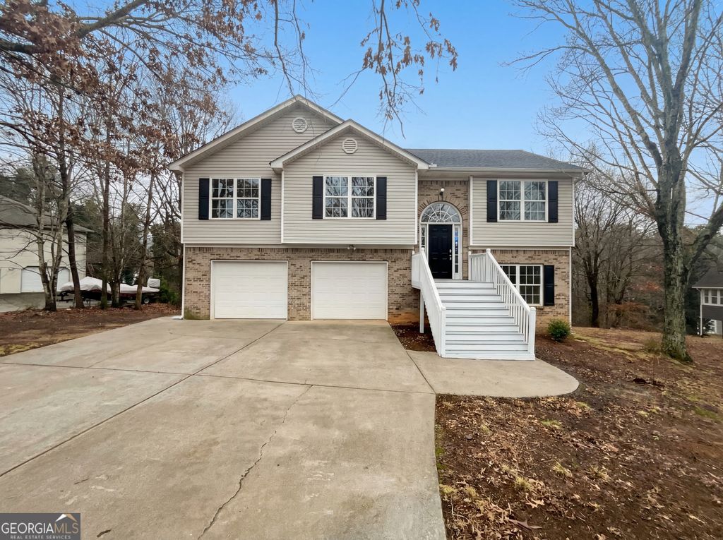 Photo of 61 Indian Springs Drive NE, Rydal, GA 30171 (MLS # 10678214)