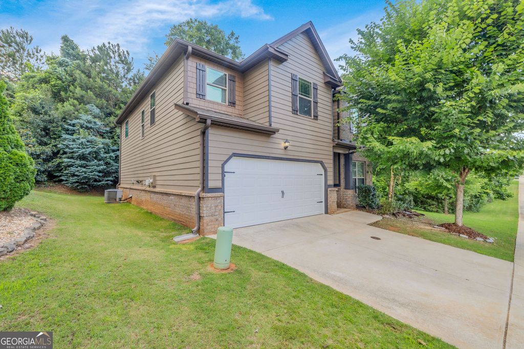 Photo of 121 Escalade Drive, McDonough, GA 30253 (MLS # 10782975)