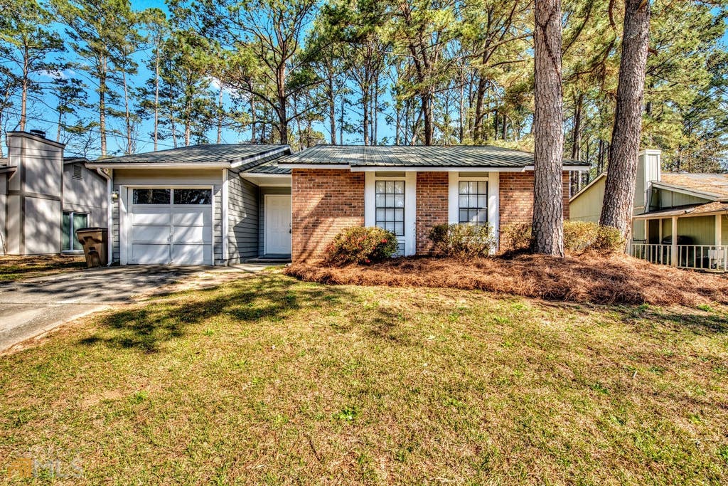 Photo of 997 Brandon Hill Way, Jonesboro, GA 30238 (MLS # 10819253)