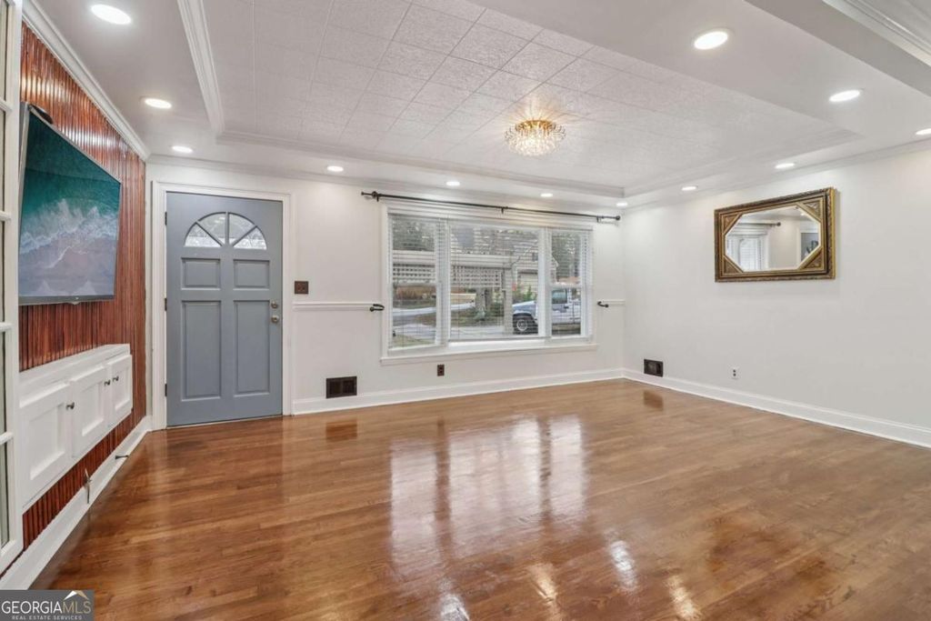 Photo of 716 Carolina Roads, Marietta, GA 30008 (MLS # 10700720)