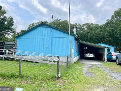 36 Ocean View St Woodbine GA 31569