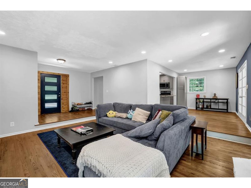4066 Covered Bridge RD SW