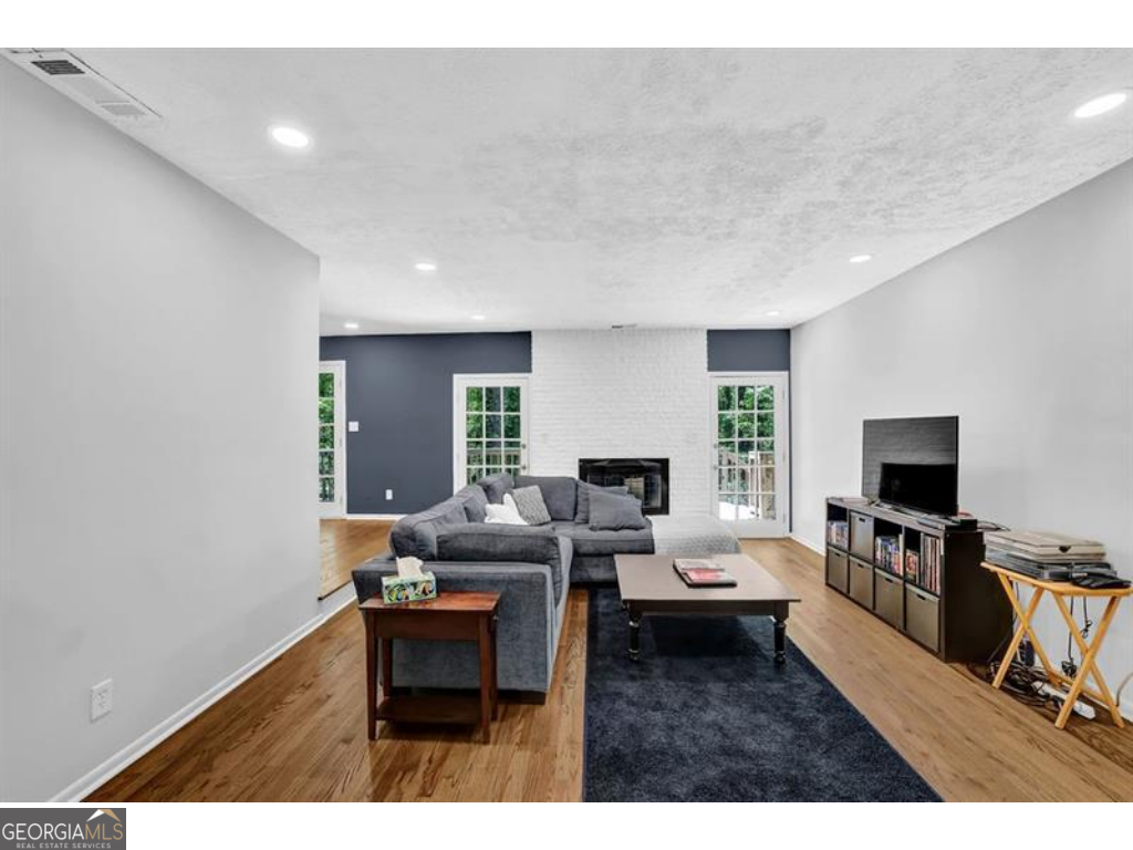4066 Covered Bridge RD SW