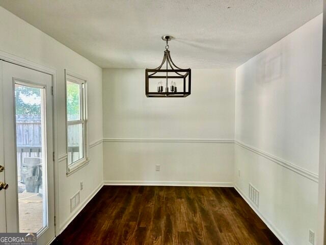 Photo of 611 SEMINOLE Drive, GRIFFIN, GA 30223 (MLS # 10839965)