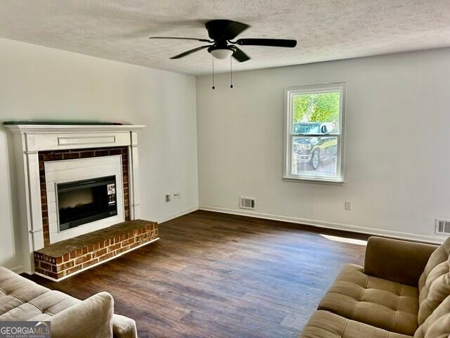 Photo of 611 SEMINOLE Drive, GRIFFIN, GA 30223 (MLS # 10839965)