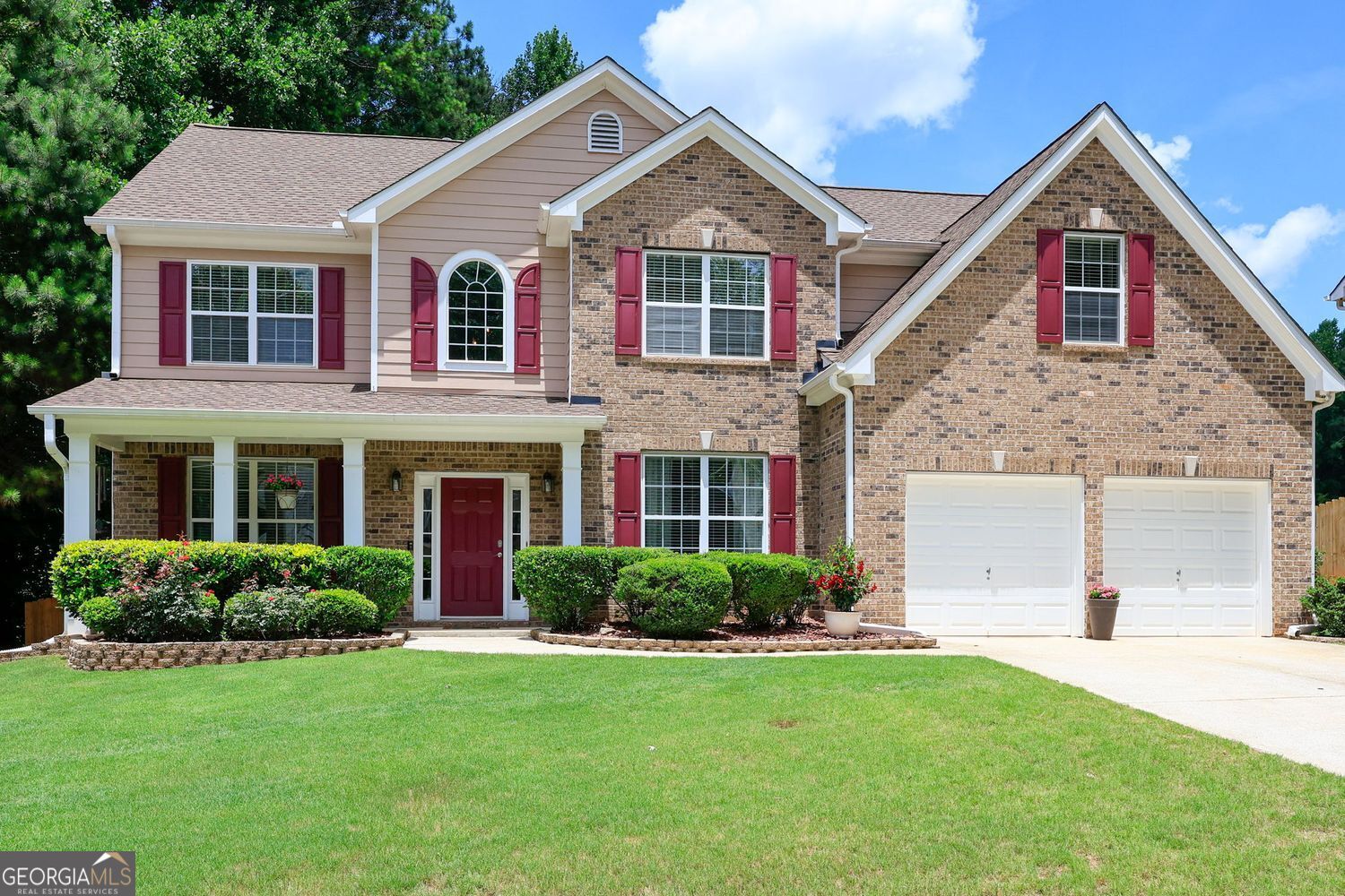 1384 Silvergate DR
