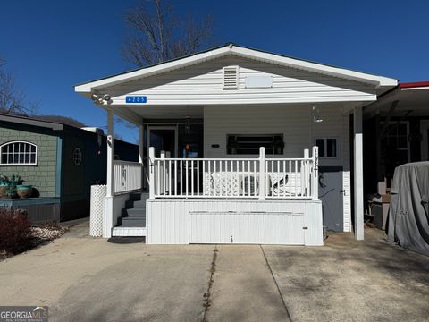 4205 Riverbank RUN Hiawassee GA 30546