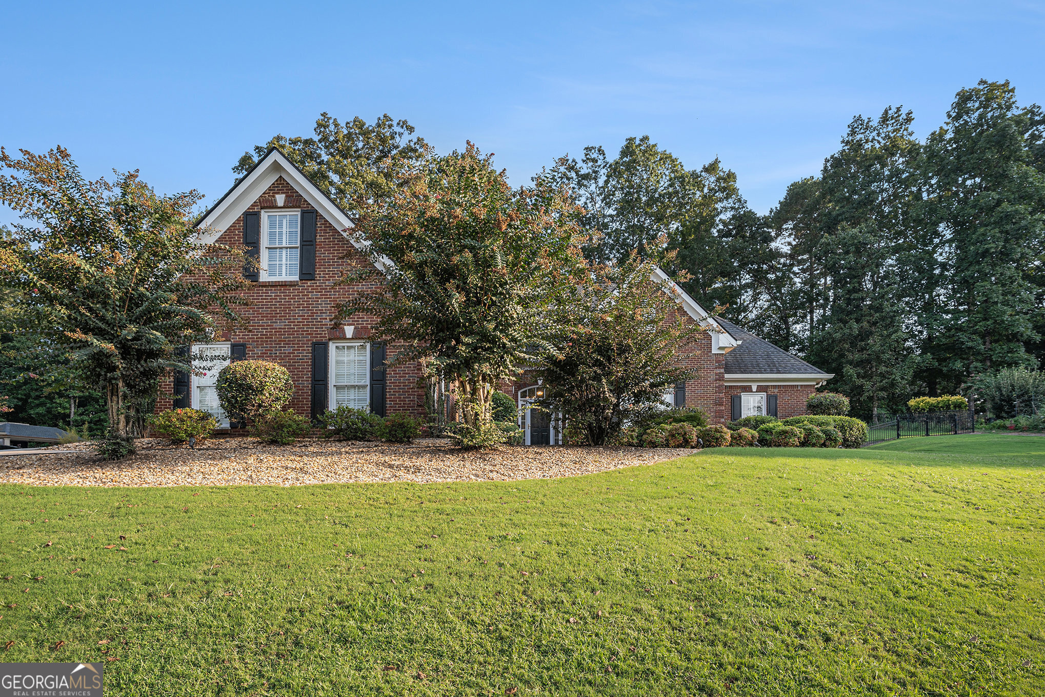 2561 Old Salem CIR SE