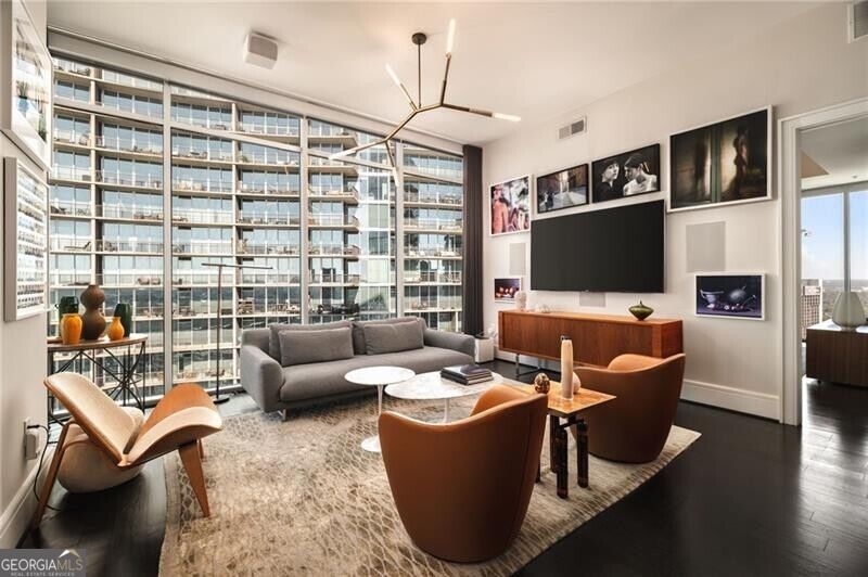 1065 Peachtree ST NE 3102